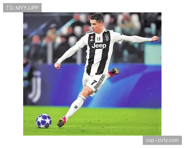 C罗的战术角色与体系适配性解析：进攻核心的定位困境与空间依赖