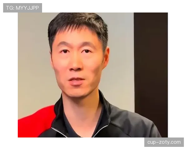 王励勤一发训练间照我就尴尬了，这生活质感跟我工资账单根本不是一个次元